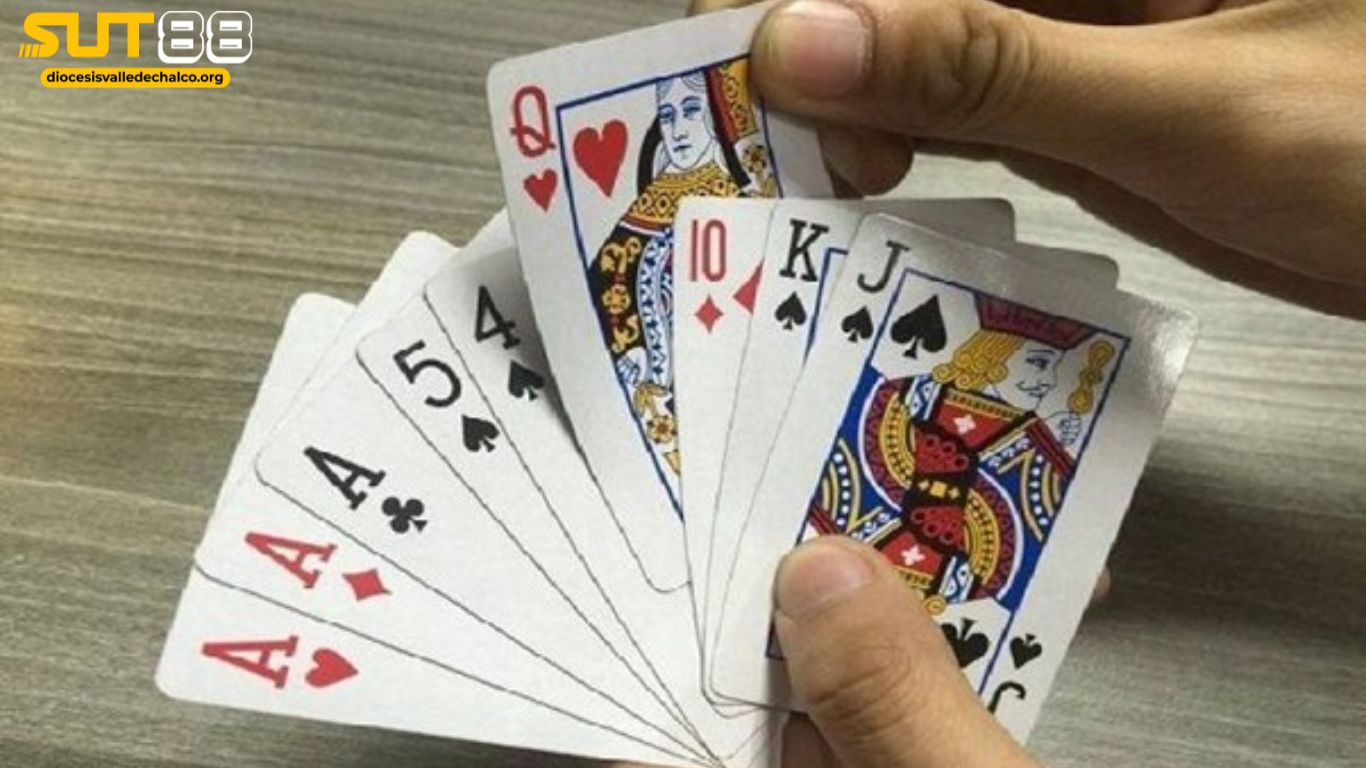 Mẹo Chơi Bài Tiến Lên Miền Bắc Luôn Thắng Tại Cổng Game SUT88